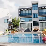 מלון Del Mare Park