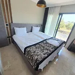 Del Mare Park 5*