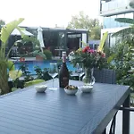 Del Mare Park מלון