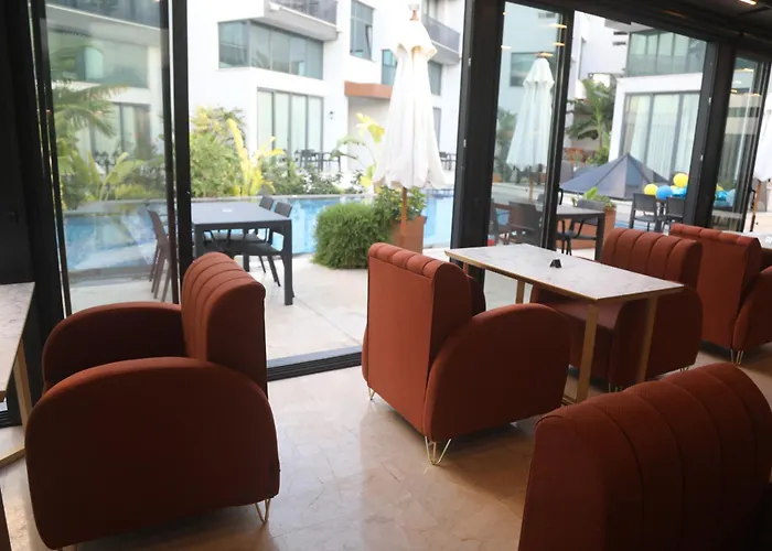 Отель Del Mare Park Кирения